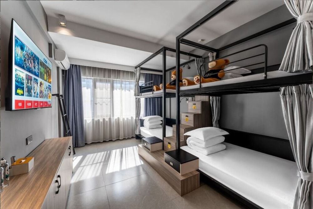 Classic Quadruple Room