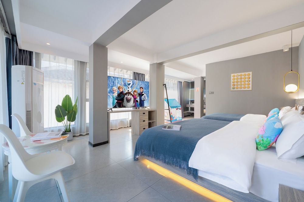 Economy Triple Room