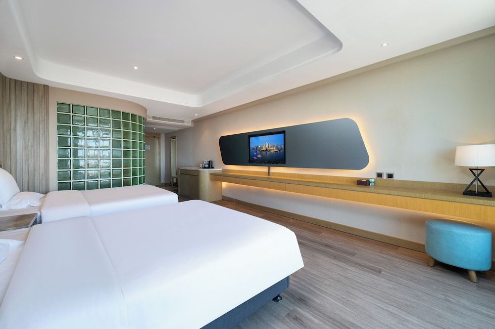 World Hotel Weihai Bathing Beach Comfort Quadruple Room 2