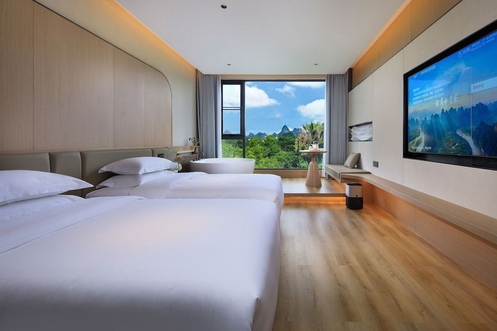 Luxury Twin Room, Lake View