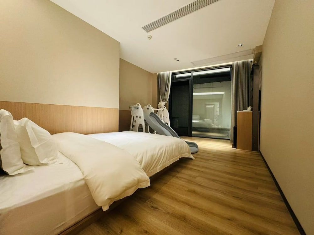 Comfort Suite, Garden View