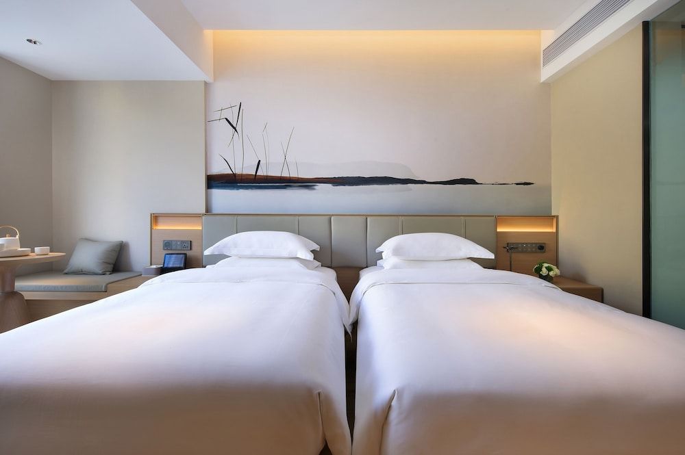 Comfort Twin Room