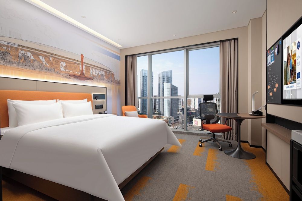 Superior Single Room, City View