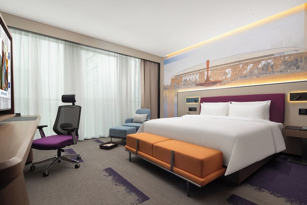 Design Suite, City View