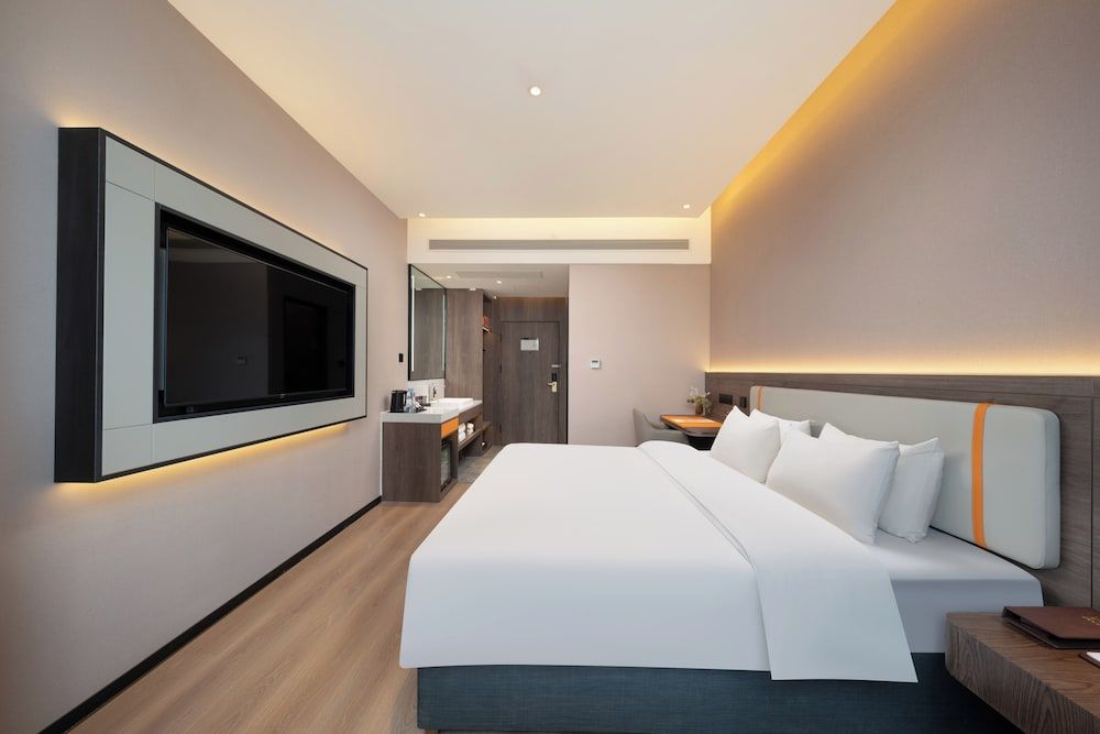 World Hotel  Jinan CBD MixC Branch Classic Double Room 4