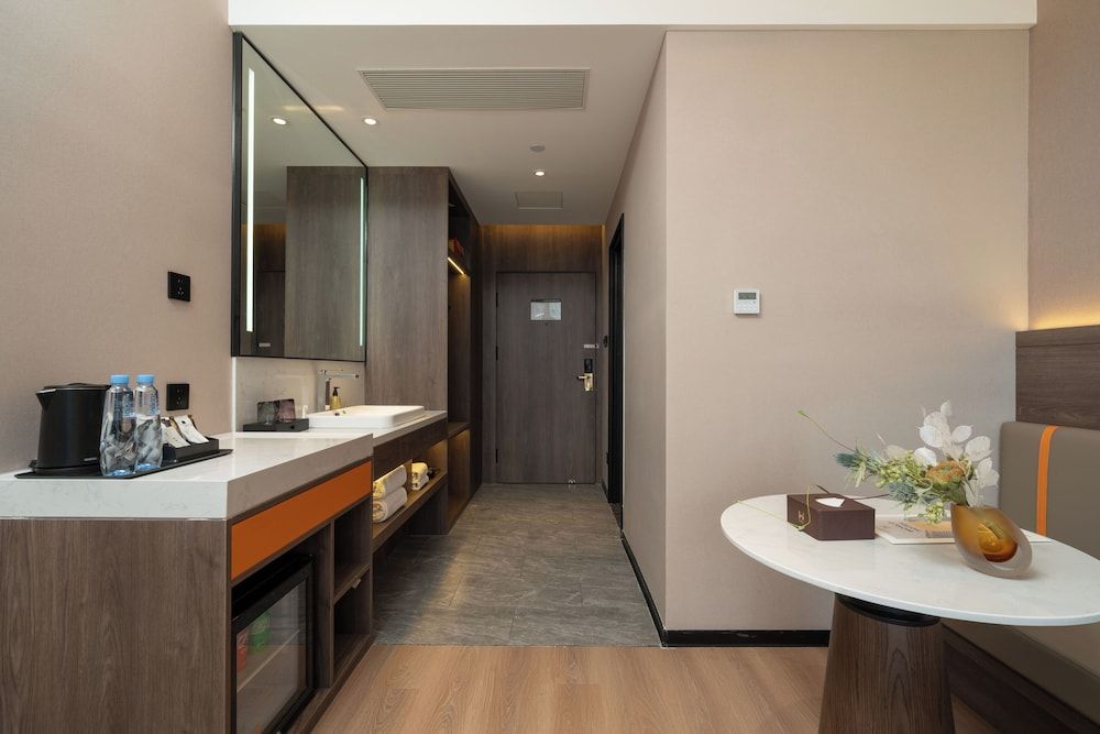 World Hotel  Jinan CBD MixC Branch Classic Double Room 6