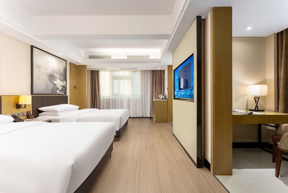 Superior Twin Room, Multiple Beds, City View