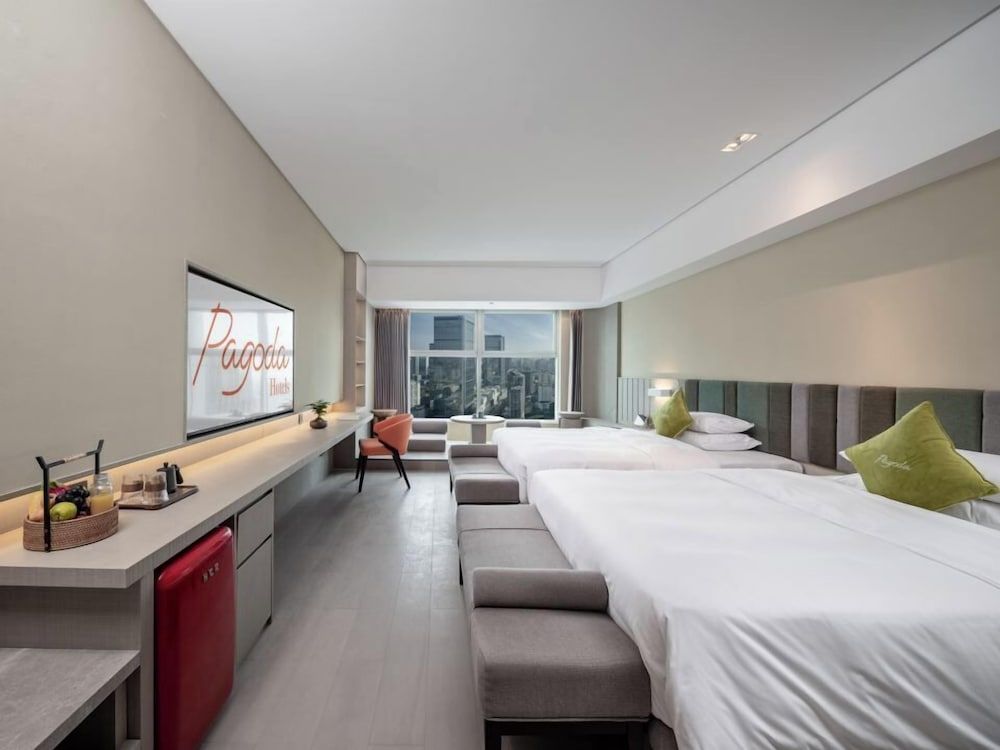 Luxury Triple Room, Patio, City View
