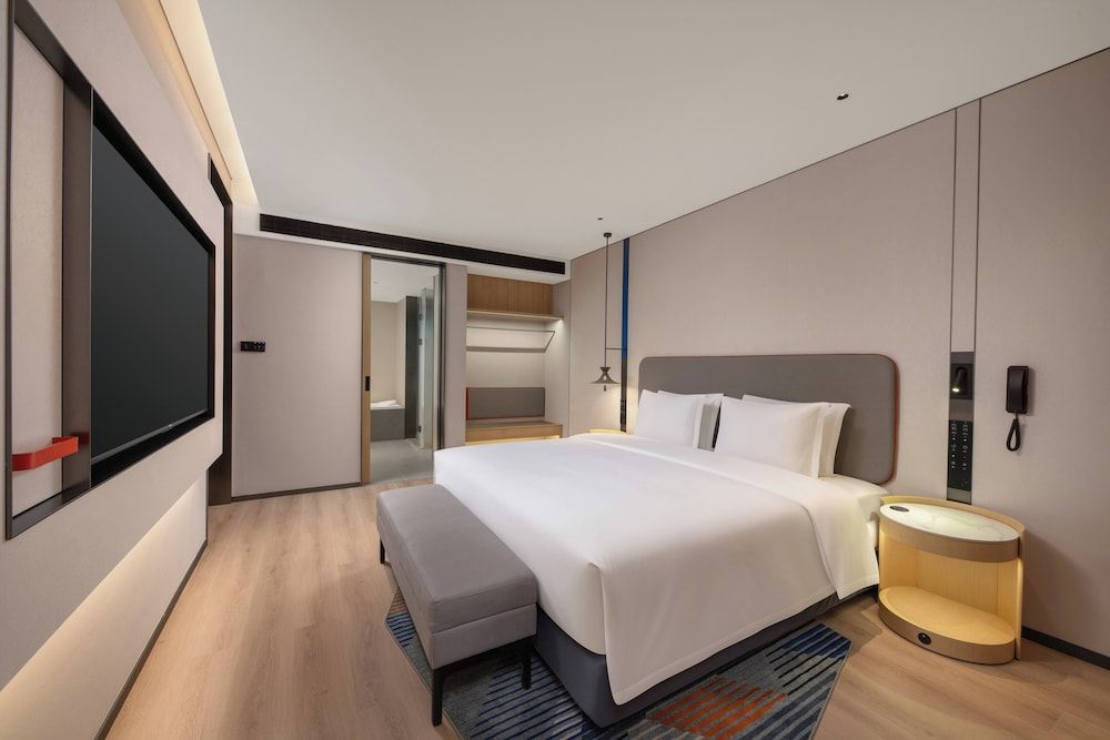 1 Bedroom Suite City View
