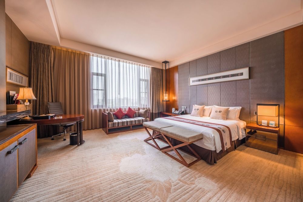 Deluxe King Room