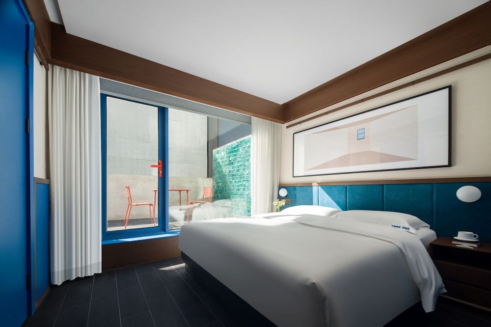 Deluxe Single Room