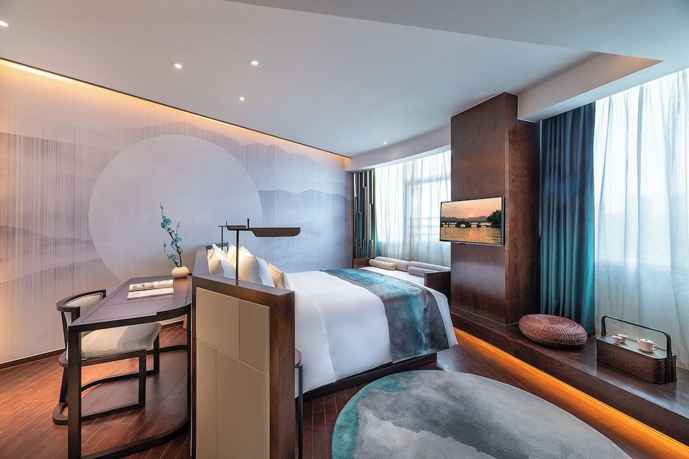Superior Double Room, City View