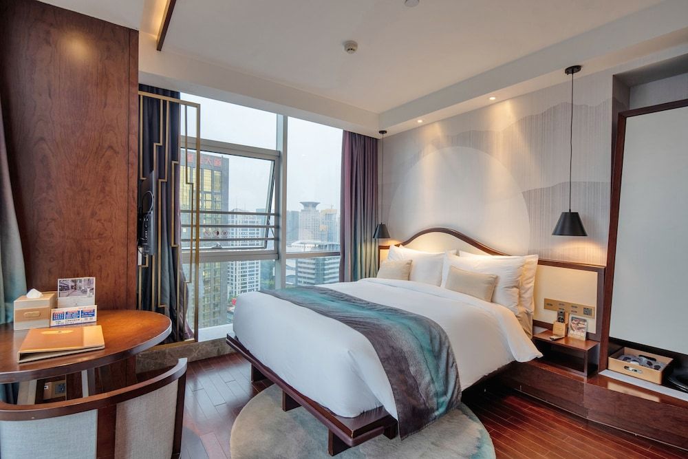 Hangzhou Binjiang Qianchao New Century Hotel Standard Double Room, City View 3