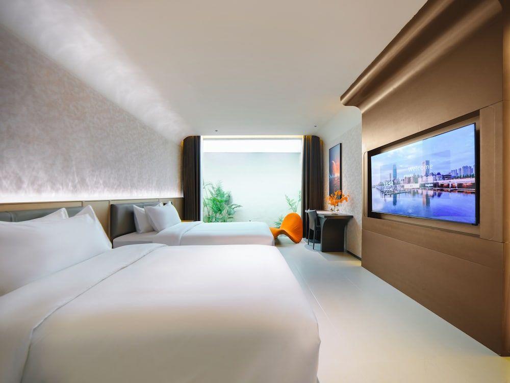 Comfort Triple Room, Courtyard View