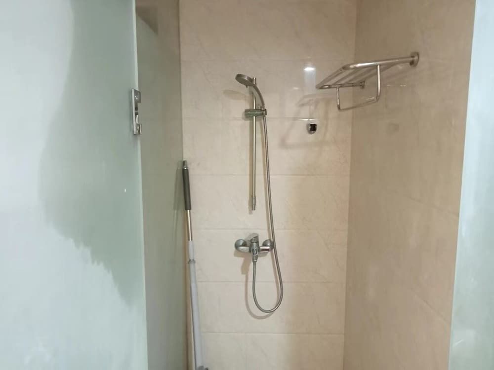 GuangPo MeiYa Homestay LingShui Deluxe Apartment, Garden View 4