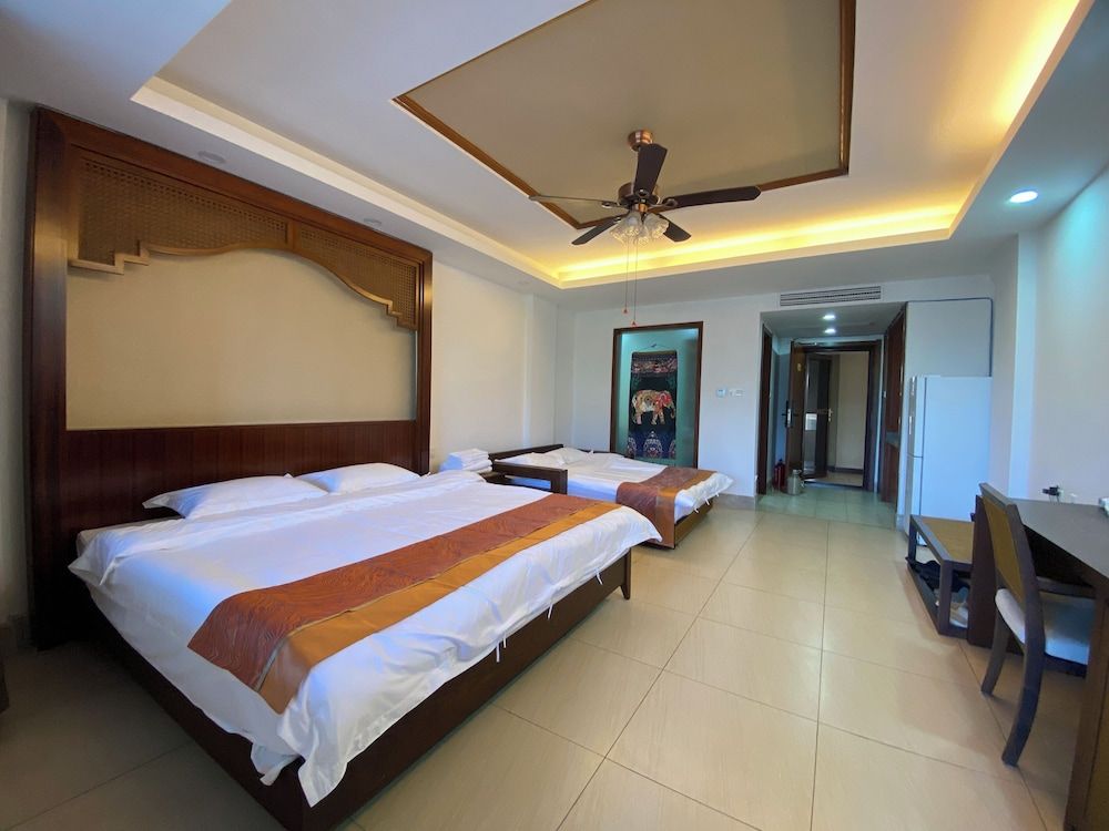 GuangPo MeiYa Homestay LingShui Classic Apartment, Garden View 4