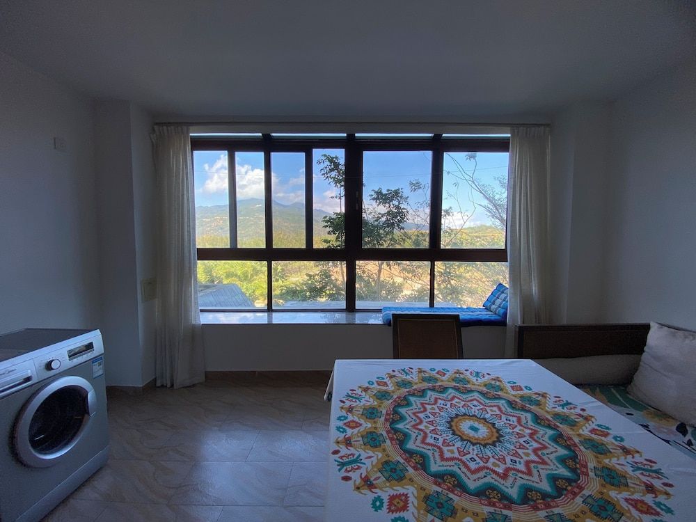 GuangPo MeiYa Homestay LingShui Classic Apartment, Garden View 10