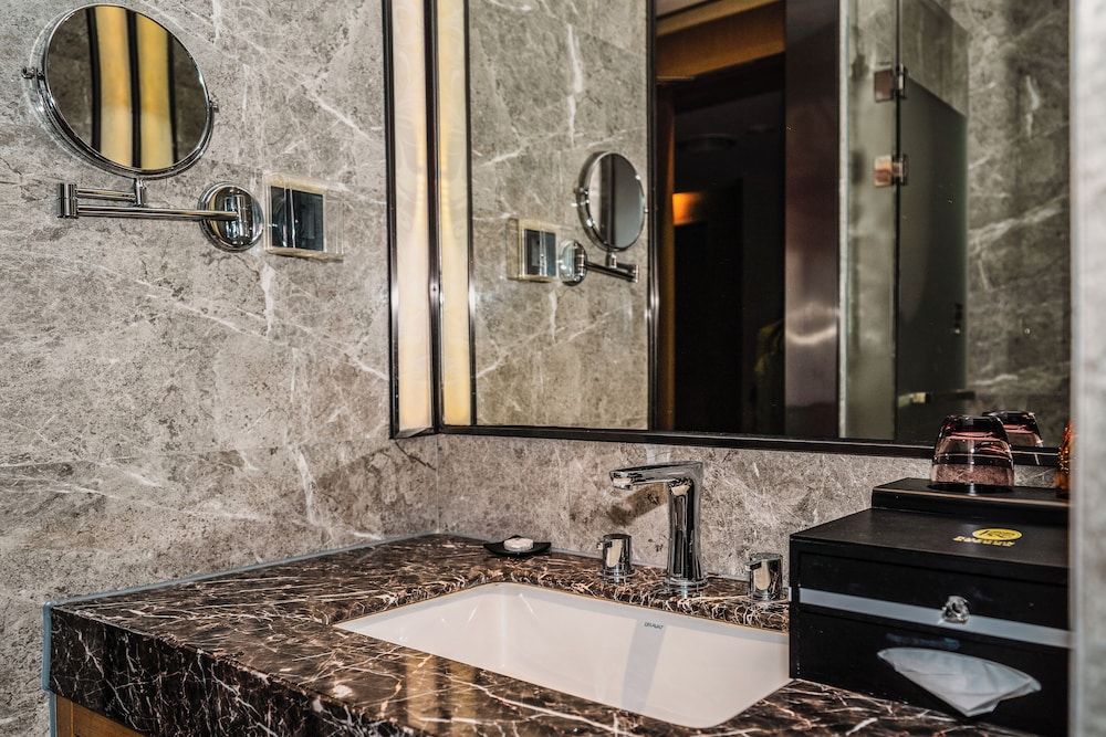 Kaleiston Hotel Luxury Single Room, City View 3