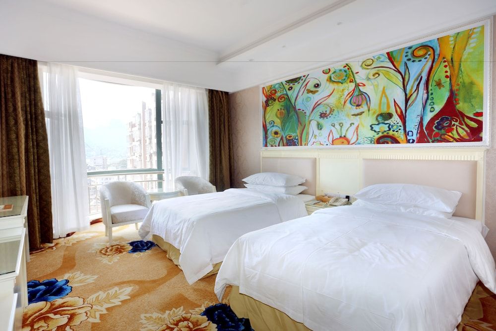 Deluxe Twin Room