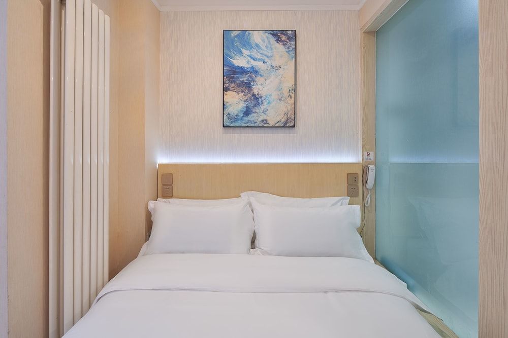 Double Room (Mainland Chinese Citizen Only)