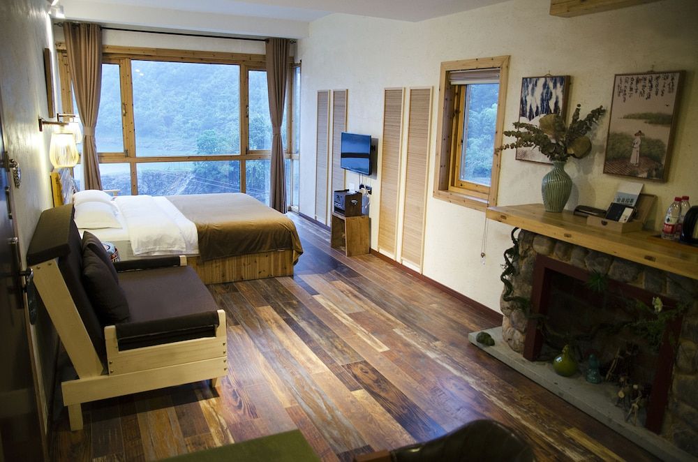 Deluxe Family Room,Lake view