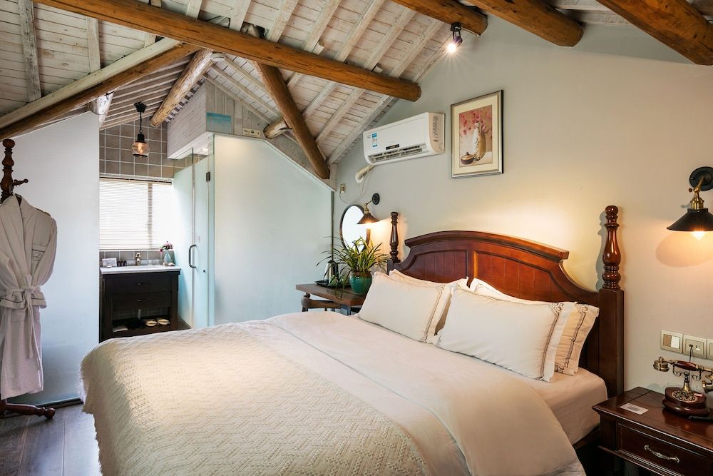 Zao Ying Queen Room