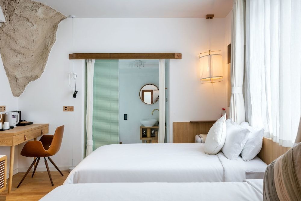 Design Double Room(No.8)
