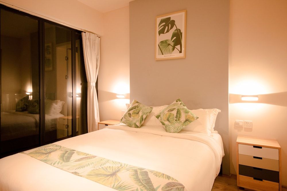 Design Room, 1 Queen Bed