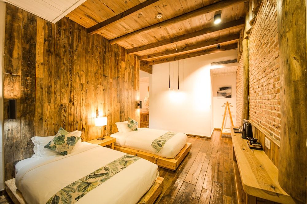 Design Twin Room