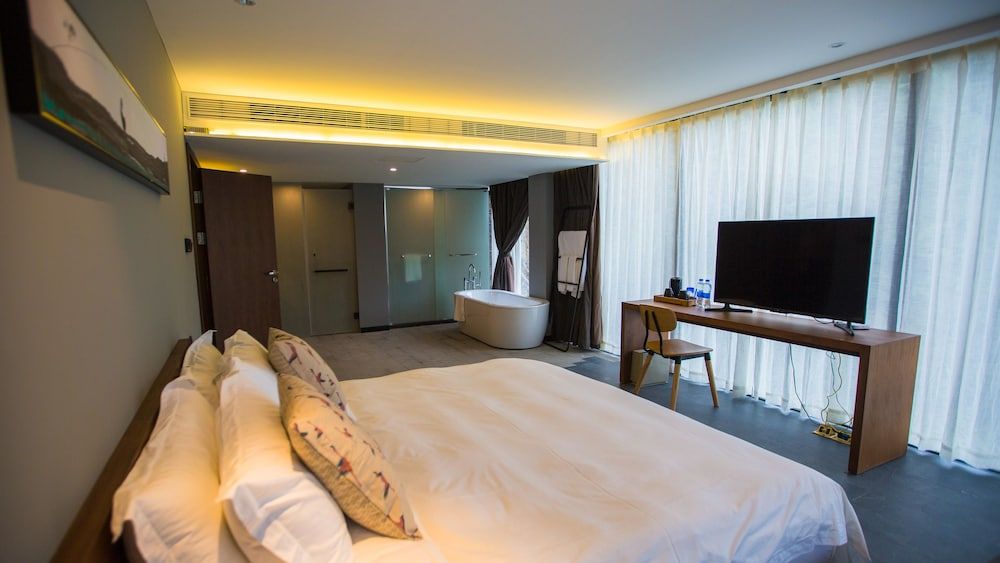 3 Bedrooms Suite