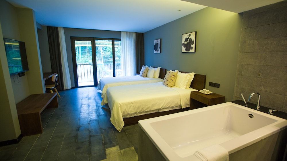 3 Bedrooms Suite