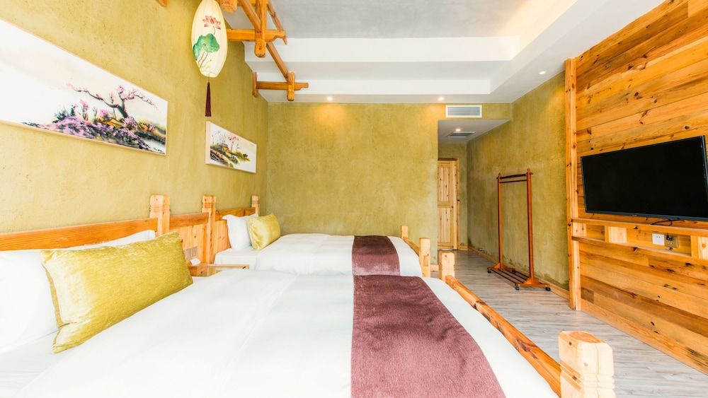 Exclusive Twin Room, River View