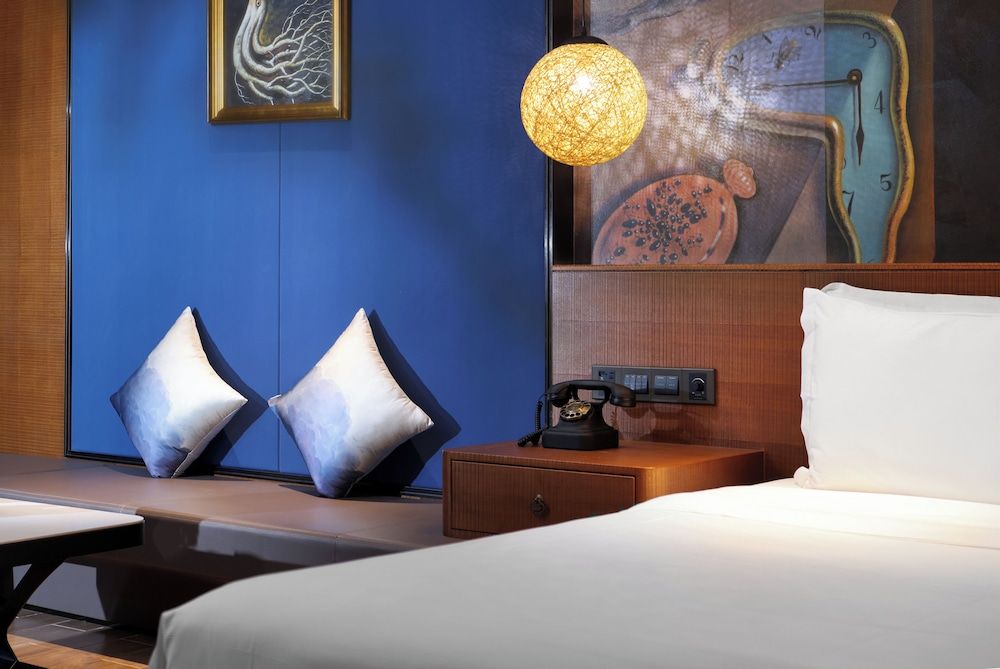 Luxury Single Room, Lake View