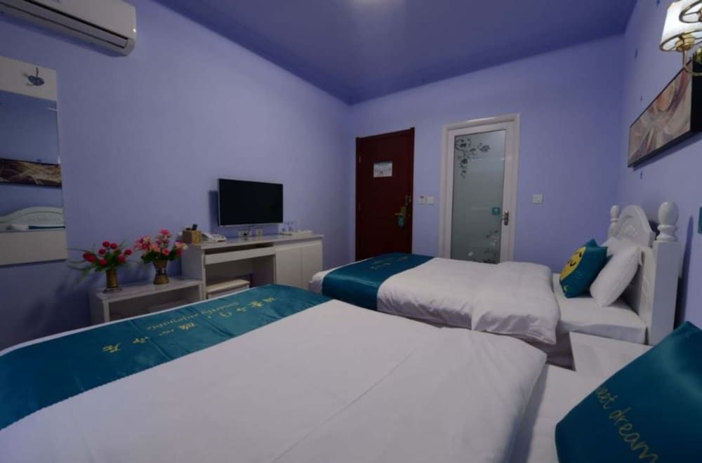 Family Room (Mainland Chinese Citizen Only)