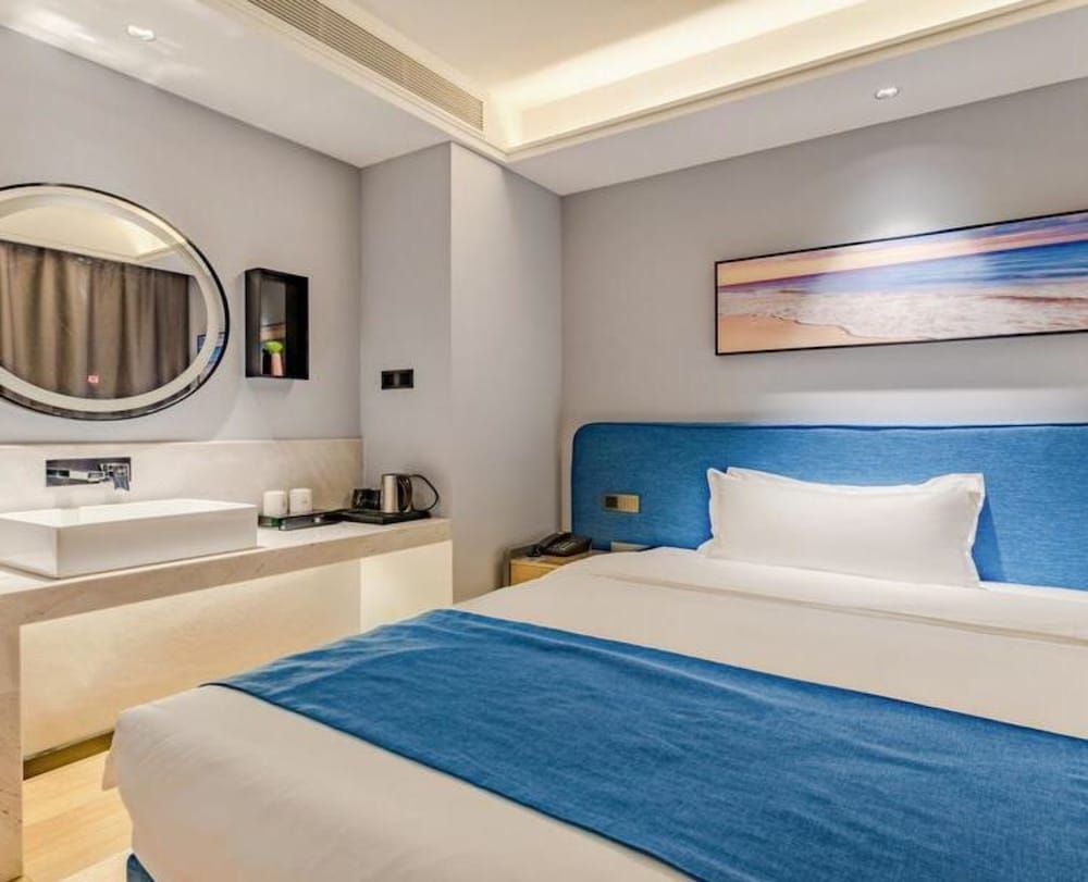 Standard Double Room, No Windows (Mainland Chinese Citizen Only)