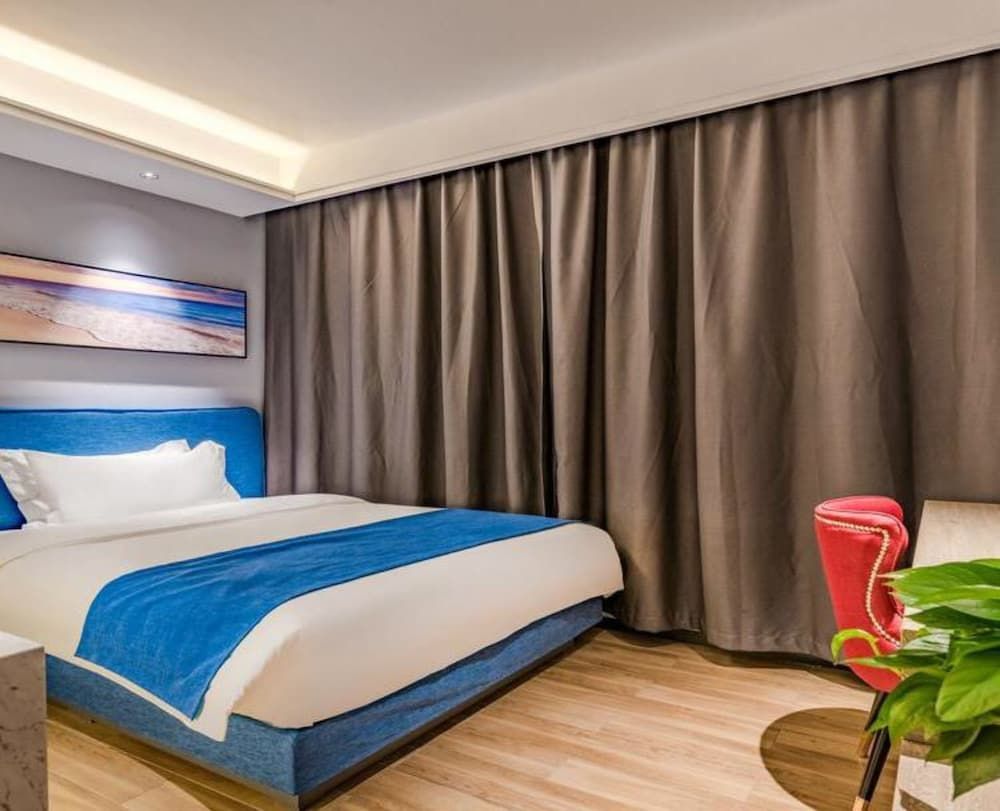 Standard Double Room, No Windows (Mainland Chinese Citizen Only)