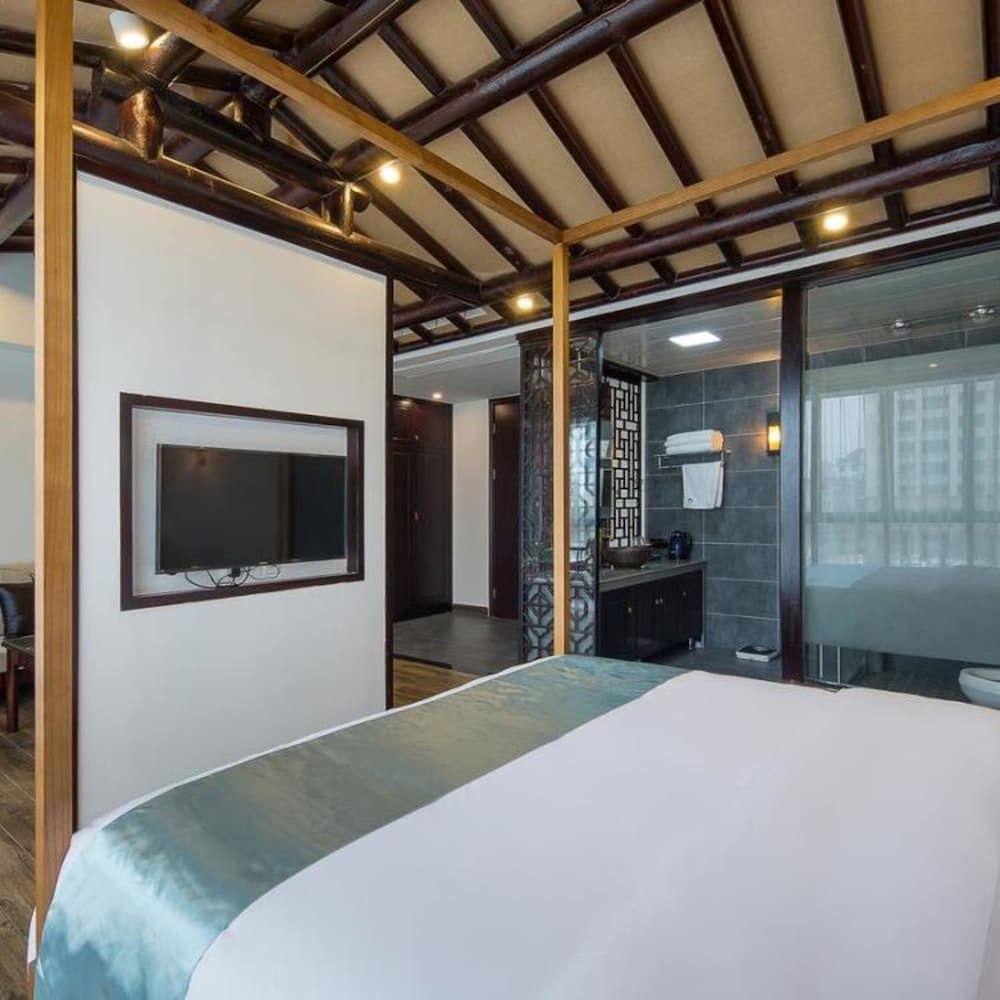 Suite(Mainland-Chinese Citizen Only)