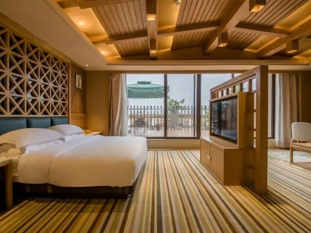 Business Suite (Mainland Chinese Citizen Only)