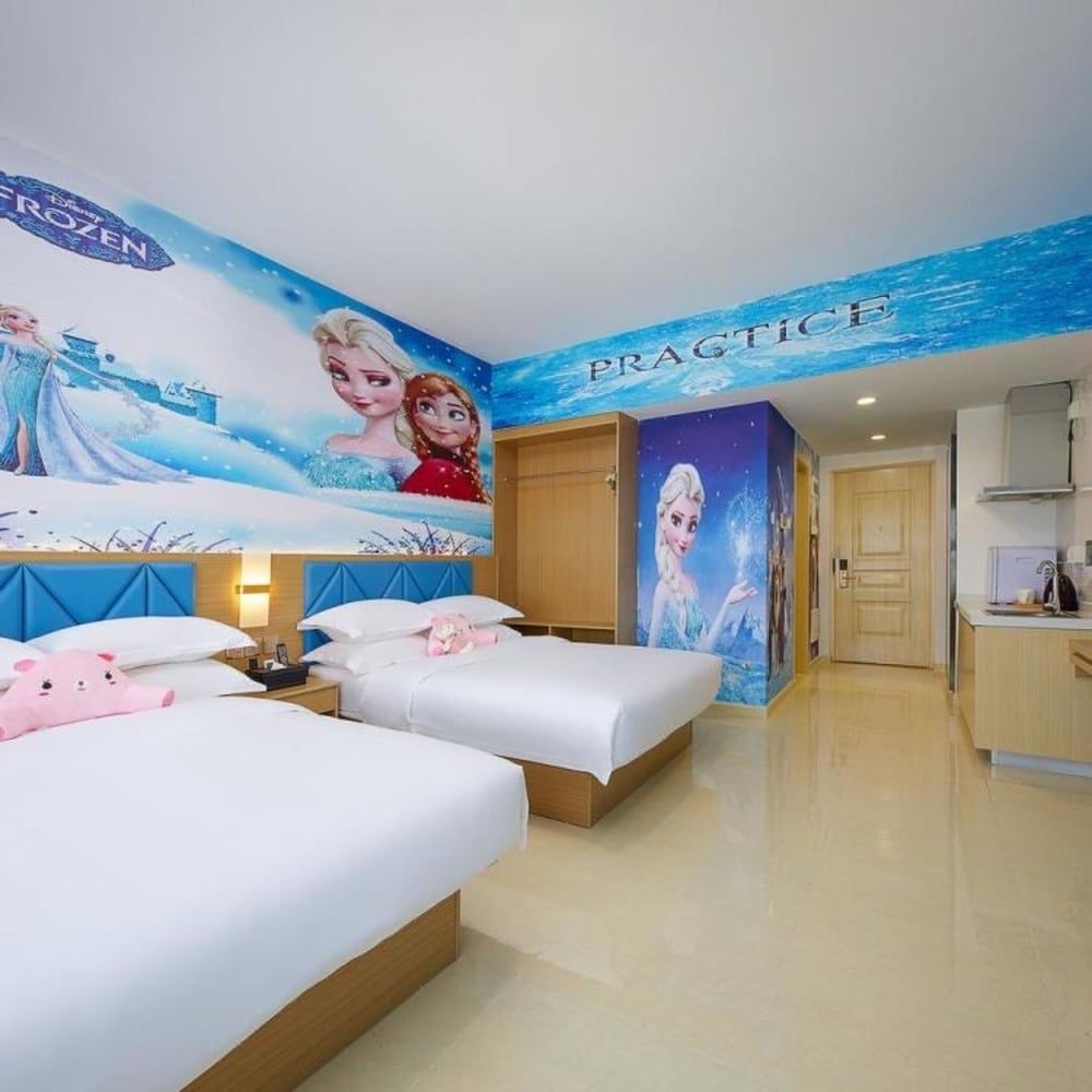Theme Quadruple Room