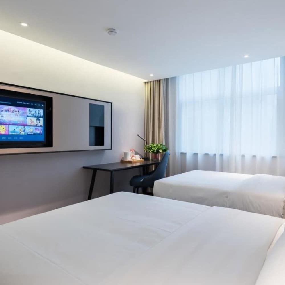 Family Room (Mainland-Chinese Citizen Only)
