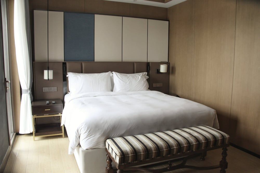 Villa, Multiple Beds