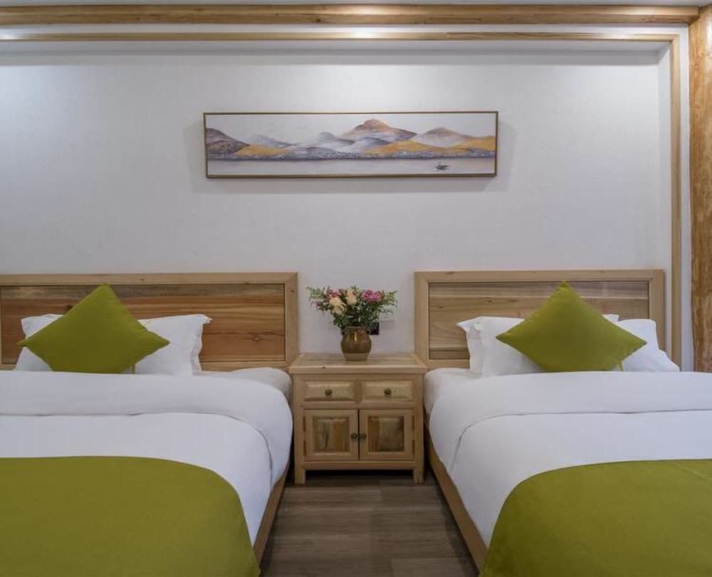 Floral Hotel Qu An He Feng Lijiang Family Room 2