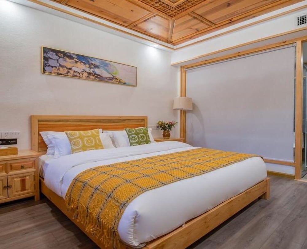 Floral Hotel Qu An He Feng Lijiang Traditional Double Room 3