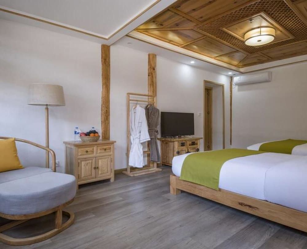 Floral Hotel Qu An He Feng Lijiang Family Room