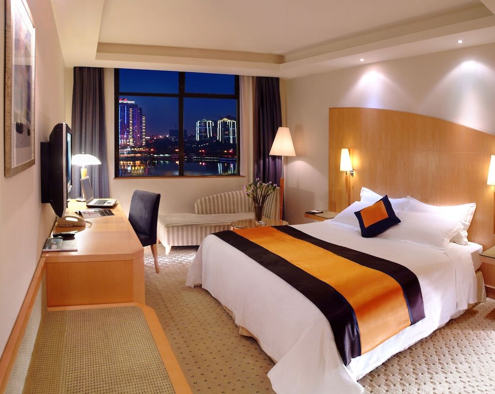 Premier King Room