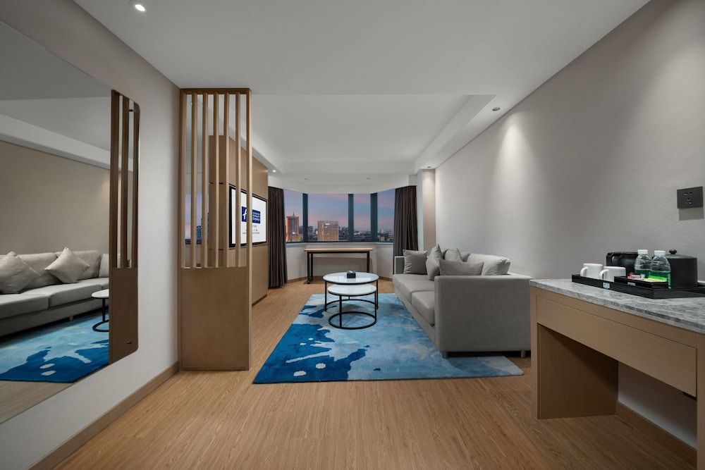 Holiday Inn Express Nanchang Bayi Square by IHG Suite, 1 Bedroom, City View 5