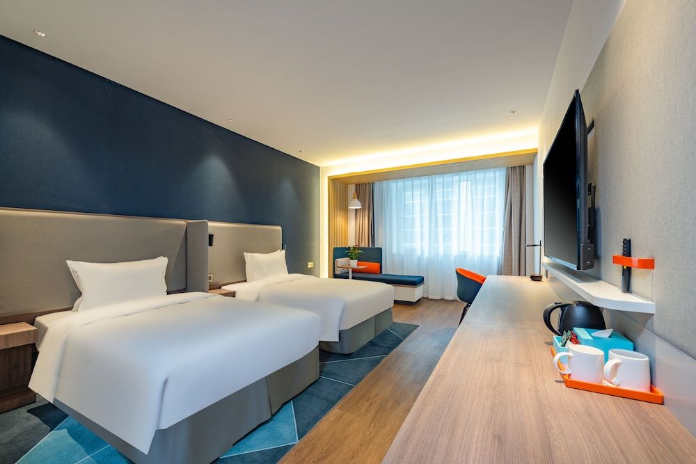 Standard Room, 2 Twin Beds, City View
