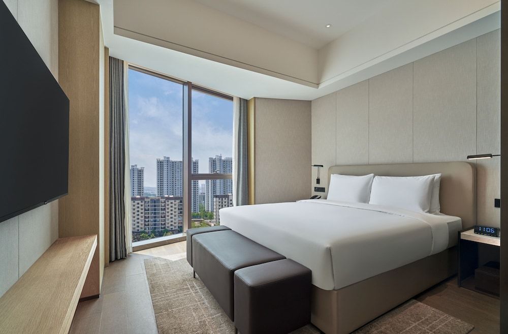 Suite, 2 Bedrooms, Kitchen