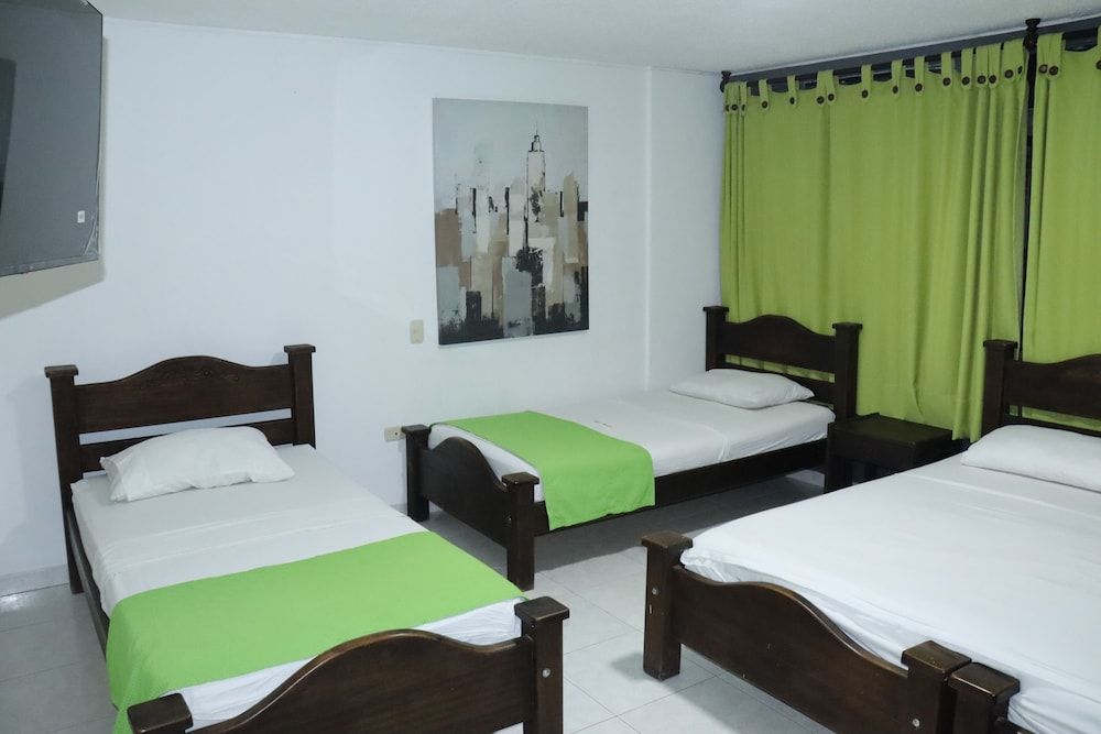 Hotel Inambu Comfort Triple Room, 3 Twin Beds 2