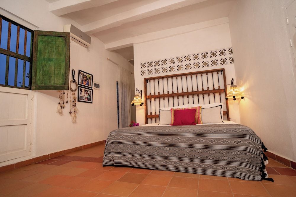 Casa Al Alma Deluxe Triple Room 8